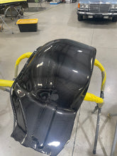 Load image into Gallery viewer, 1970-72 Chevelle Wheel Tub Inner Fenders Carbon Fiber
